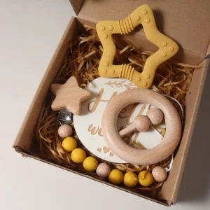 New born baby gift set silicone star teether wooden rattle Photography props 1 New born baby gift set silicone star teether wooden rattle Photography props 1